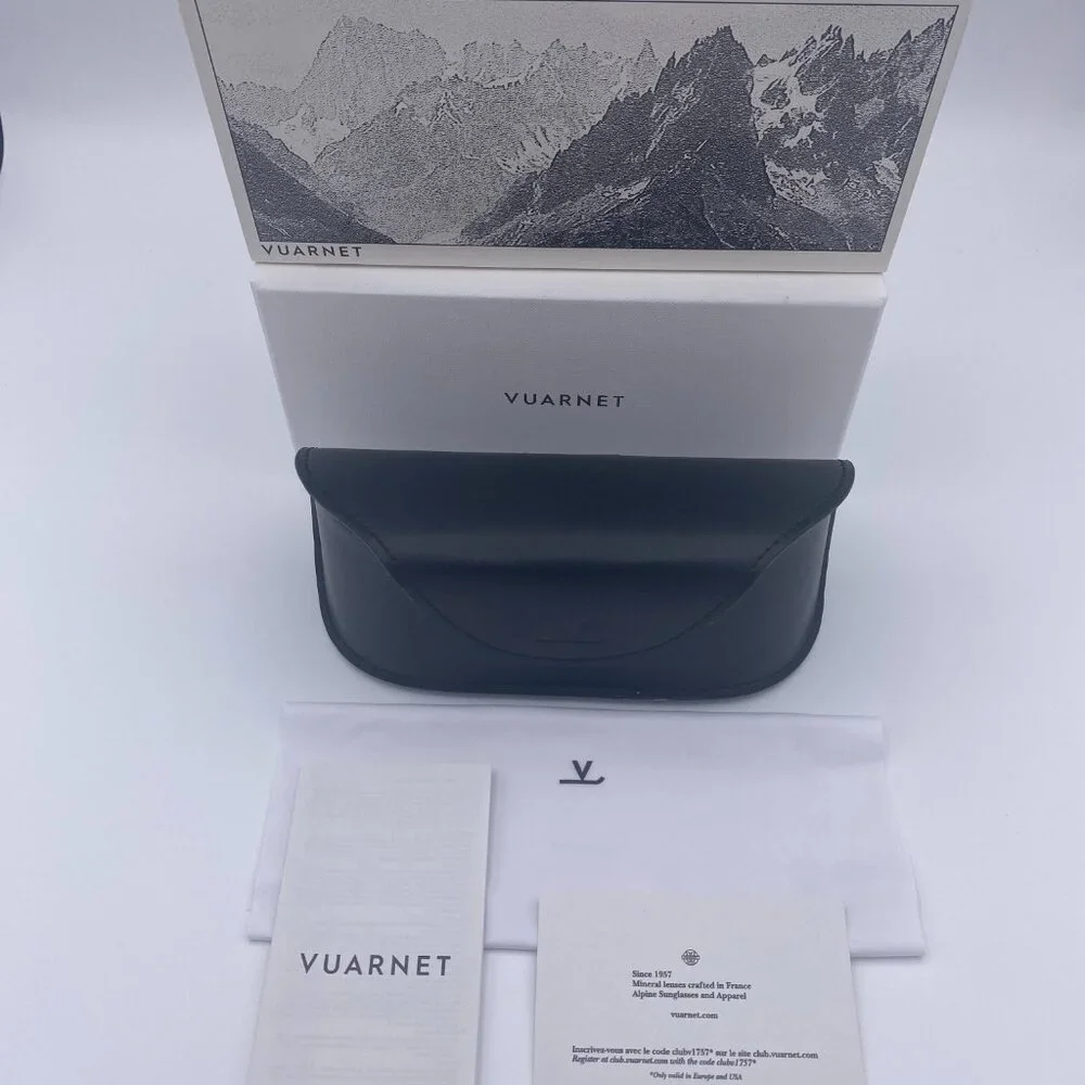Vuarnet Sunglasses Case Set,Black Hard Leather,Belt Clip,Boxed,Cloth,Auth Card